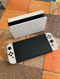 Nintendo Switch OLED Bianca