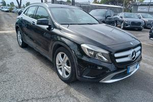 Mercedes-benz GLA 180 d Premium