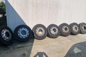 PNEUMATICI CON CERCHI IN LEGA ALCOA