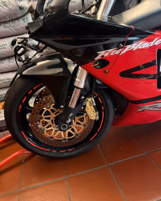 Honda  cbr 954 fireblade intera o per ricambi