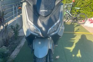 Honda forza 350