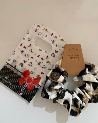 Scrunchies, elastici per capelli