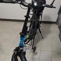 Bici elettrica --Argento Piuma—