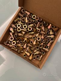 4 scatole di inserti filettati a rivetto (Rivnut)