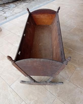 culla vintage in legno