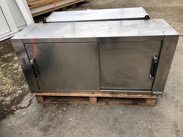 Pensile con ripiano e ante