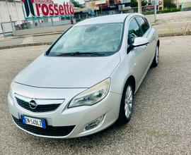 Opel astra 2012