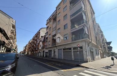 NEGOZIO A TORINO