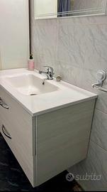 Mobile bagno sospeso con lavabo
