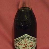 Bottiglia di Coca-Cola celebrativa 1927-1977
