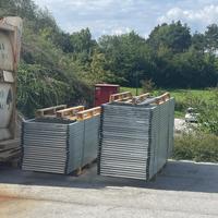 Scaffalature a ripiani scaffali leggeri