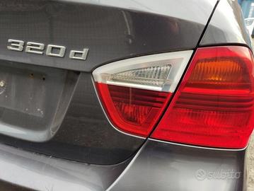 Fanale post dx int BMW 320D del 2006
