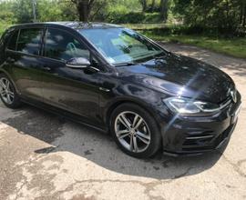 VOLKSWAGEN Golf 7ª 2serie R-Line
