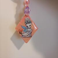 ciondolo hollow knight silksong fatto a mano