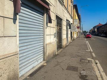 NEGOZIO A SAN GIULIANO MILANESE