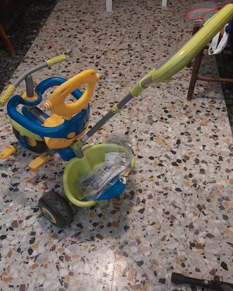 triciclo manovrabile