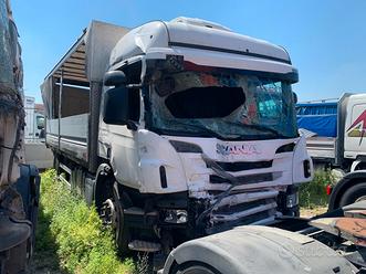 Scania 320 Motrice 2 Assi Euro 6 INCIDENTATO