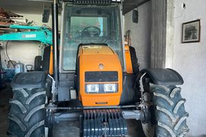 Trattore Renault Claas 550x
