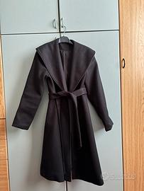 cappotto nero con cintura
