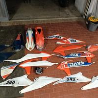 Plastiche e faro KTM