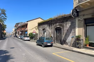 CASA INDIPENDENTE A GIARRE