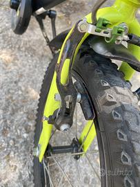 Bici bambini 4-6 anni 16” btwin dark hero 500