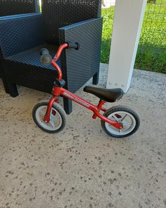 bicicletta senza pedali 