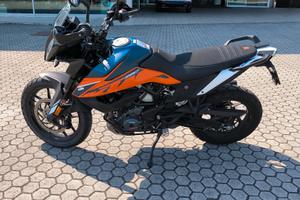 Ktm 390 Adventure 2024 km.12000 si guida con A2