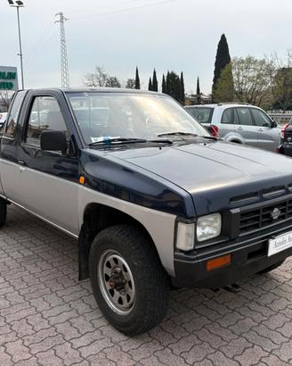 NISSAN KING CAB 2/P CASSONATO PORTATA 10 QUINTALI