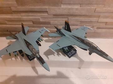 Aereo F-18 scala 1/72 26 cm.