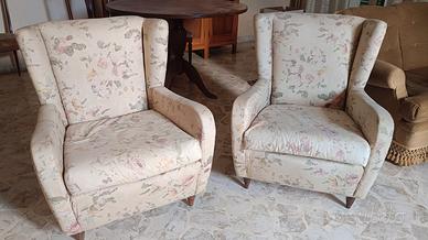 Coppia Poltrone Bergère Vintage a Fiori 
