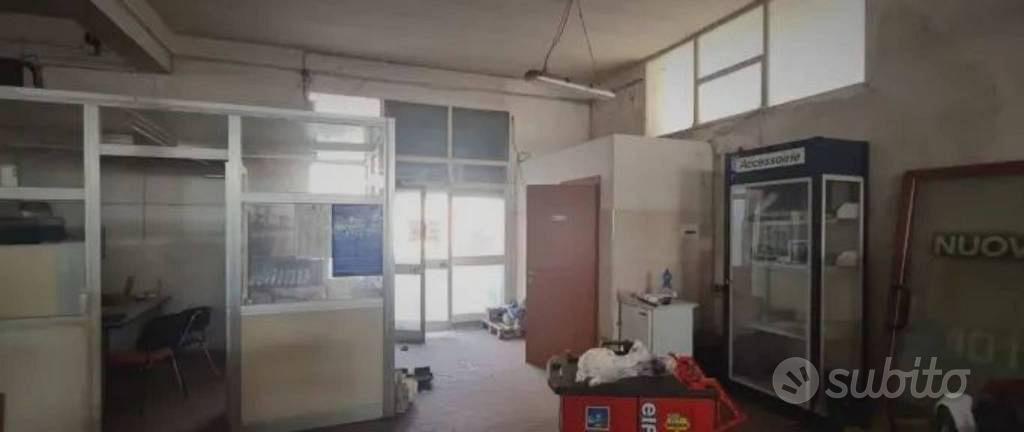 Immobile in asta di 296 m² con più di 5 locali a P - Altro