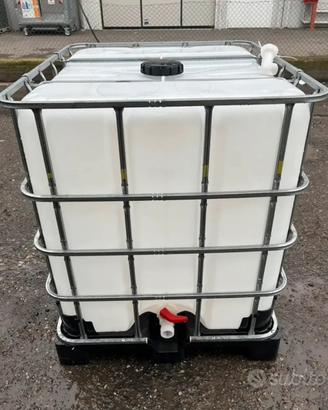 Cisterna vuota con rubinetto da 1000LT