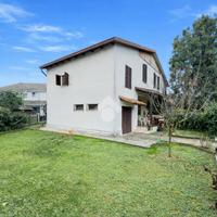 PORZIONE DI BIFAMILIARE A BRESCIA