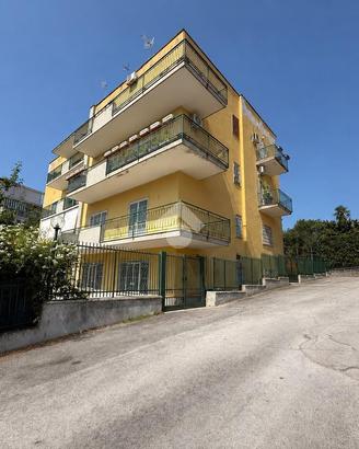 5 LOCALI A NAPOLI