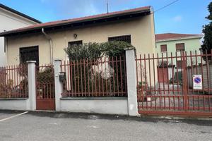 VILLA SINGOLA A NOVATE MILANESE