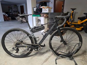 Mondraker Arid Carbon r tg M 