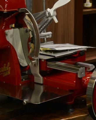 Affettatrice berkel a volano 300/10 nuova