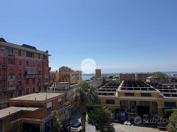 4 LOCALI A GENOVA