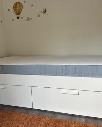 Letto IKEA BRIMNES con materasso – come nuovo