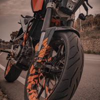 KTM Duke 125