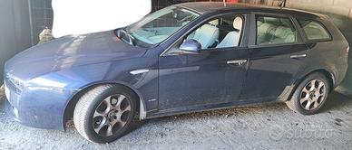 Alfa Romeo 159 SW 1.9 JTD cod. mot. 939A2000