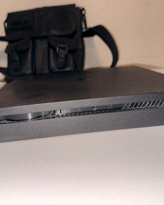 PS4 Slim 1TB + 3 Giochi + Controller