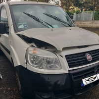 Fiat doblo con i posti