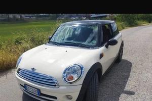 Mini Cooper 1,6 diesel