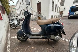 Vespa lx 125