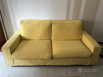 Divano 3 posti giallo senape in buone condizioni