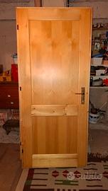 Coppia Porte in Abete Massiccio con telai e chiavi