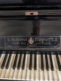 Pianoforte verticale marca Weissbrod Eisenberg S.A