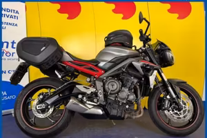 TRIUMPH Street Triple Garantita e Finanziabile